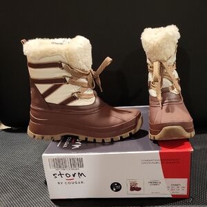 Cougar Women's Tan and Cream Winter Boots